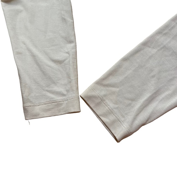 Banana Republic Long Sleeve V neck Top Size Medium - Picture 5 of 7